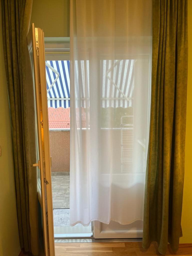 Ana'S House Apartment Makarska Exterior foto